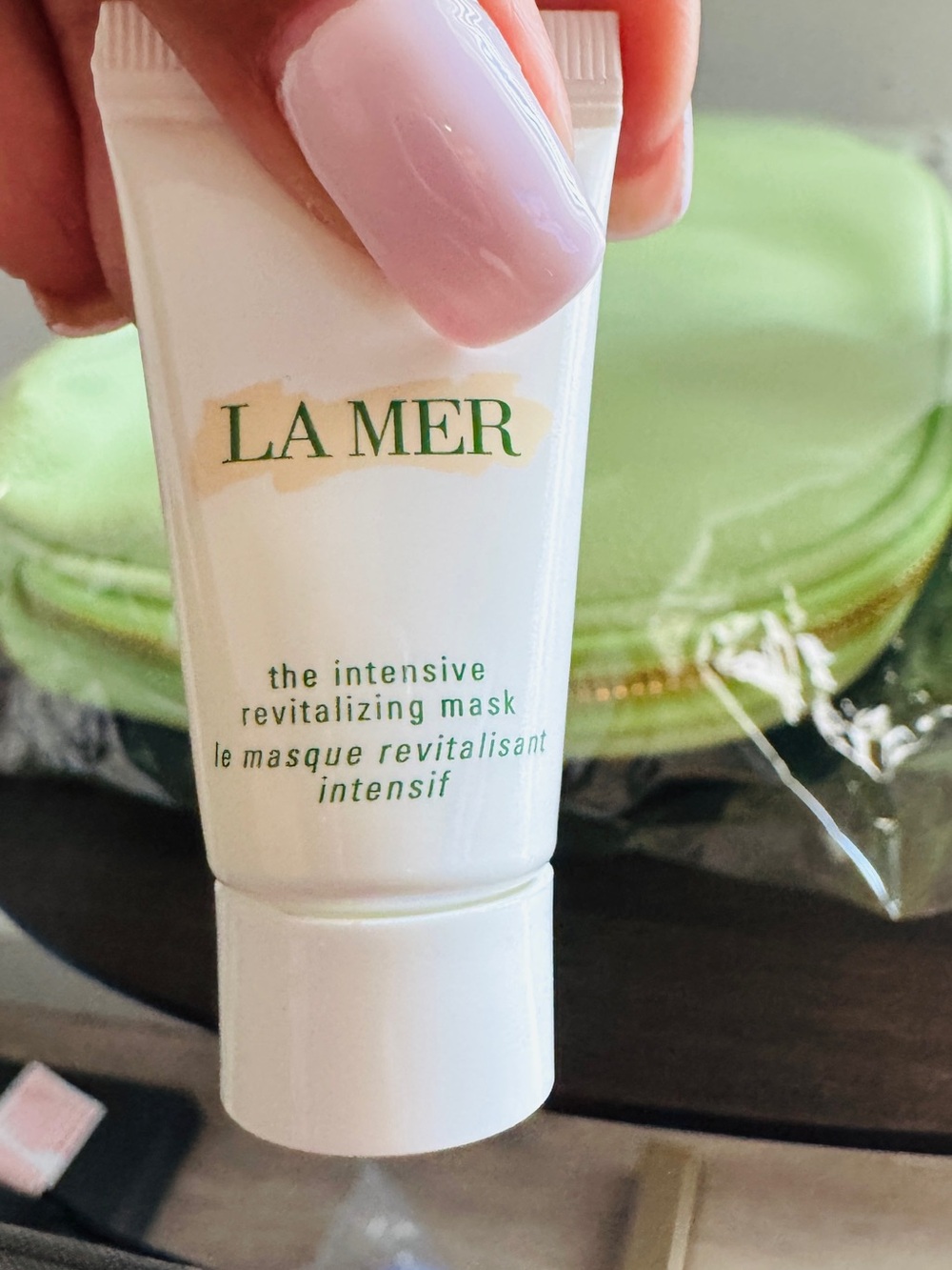 NEW!**La Mer Mini (4-Peace) Skincare Gift Set with green cosmetic Bag - Picture 5 of 9